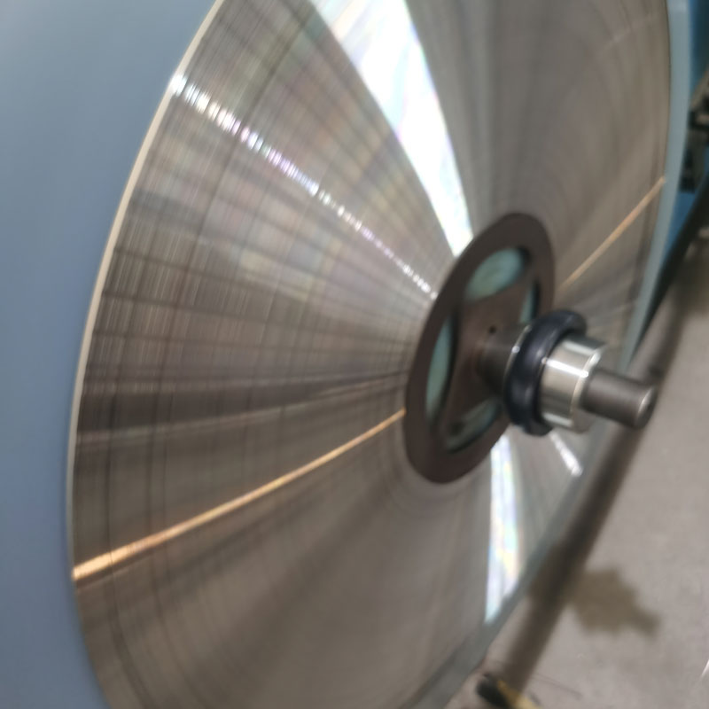 Тенки пролетни ленти од нерѓосувачки челик